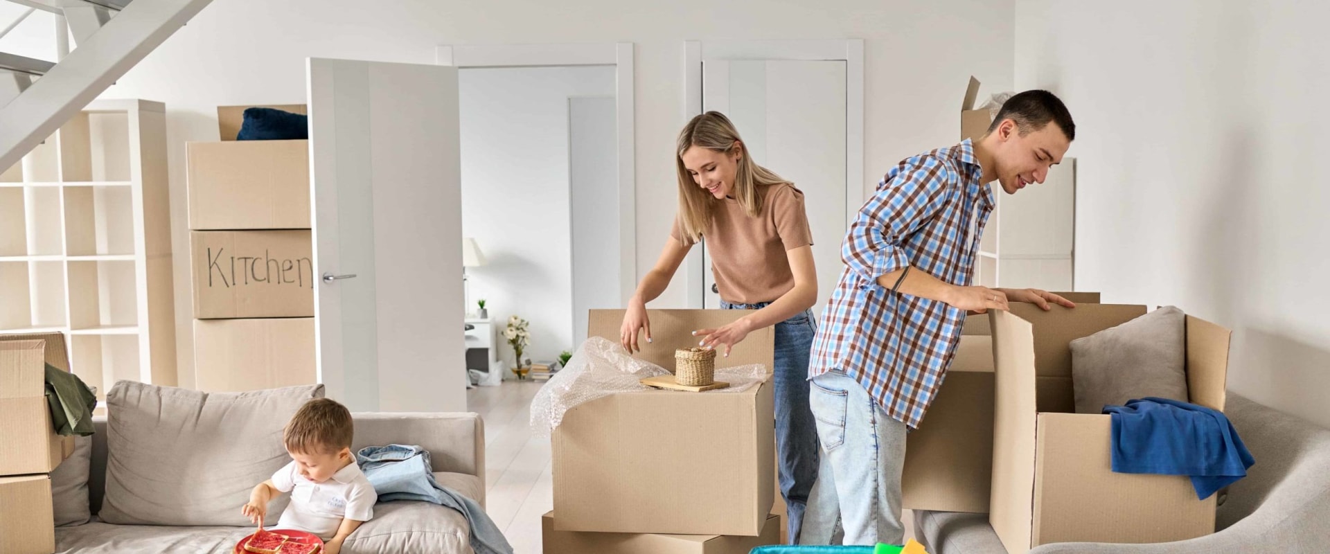 Effortless Moving with Packing and Unpacking Services